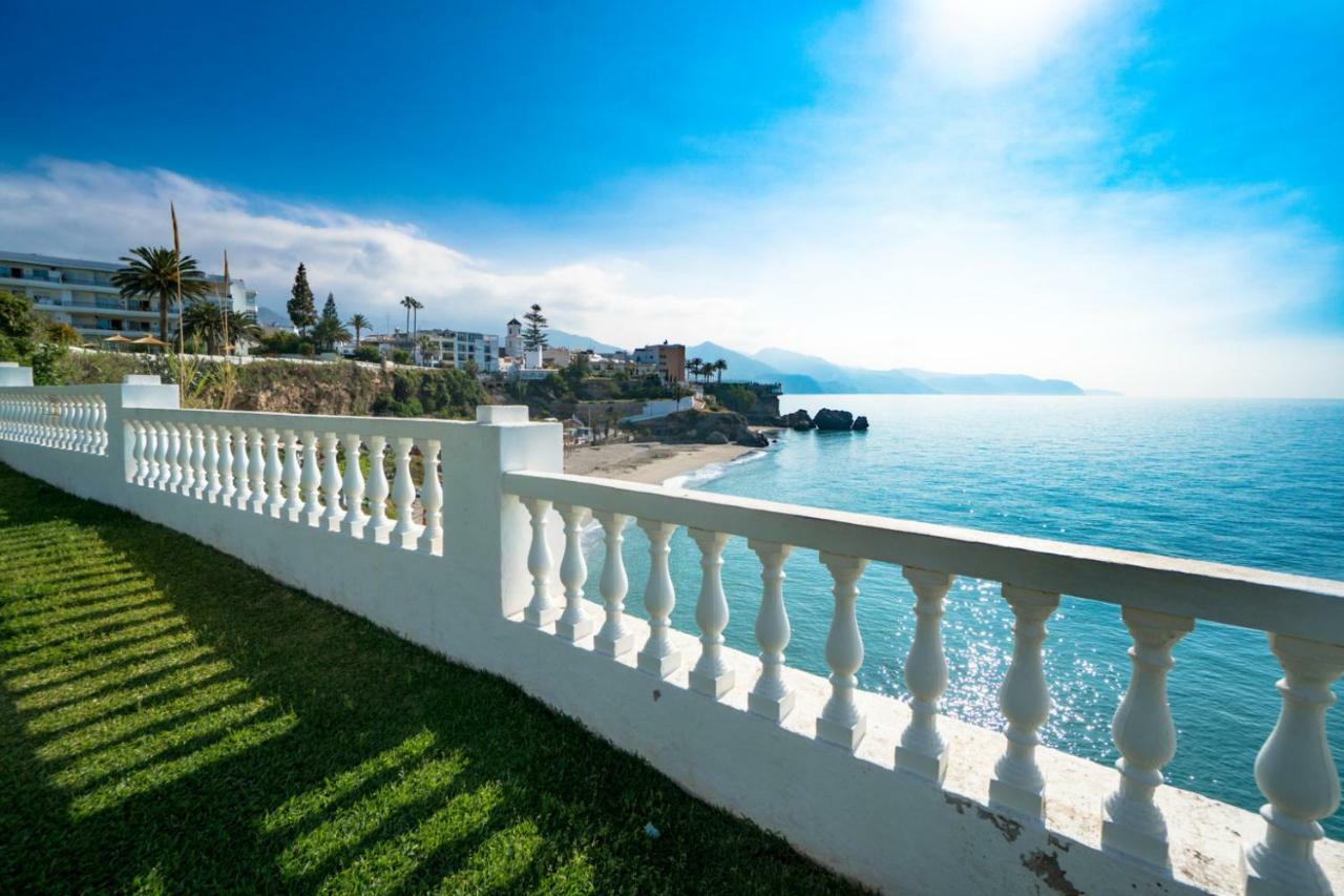 Palmeras 80 Menyber Nerja Ngoại thất bức ảnh